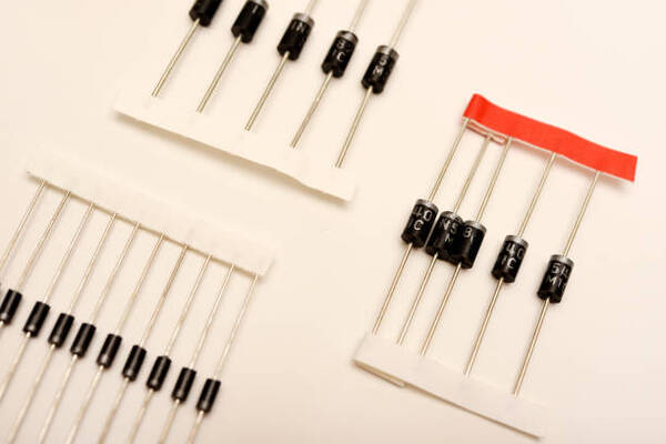 <b>光电工程项目实施与技术支持（代码PE-10）</b>